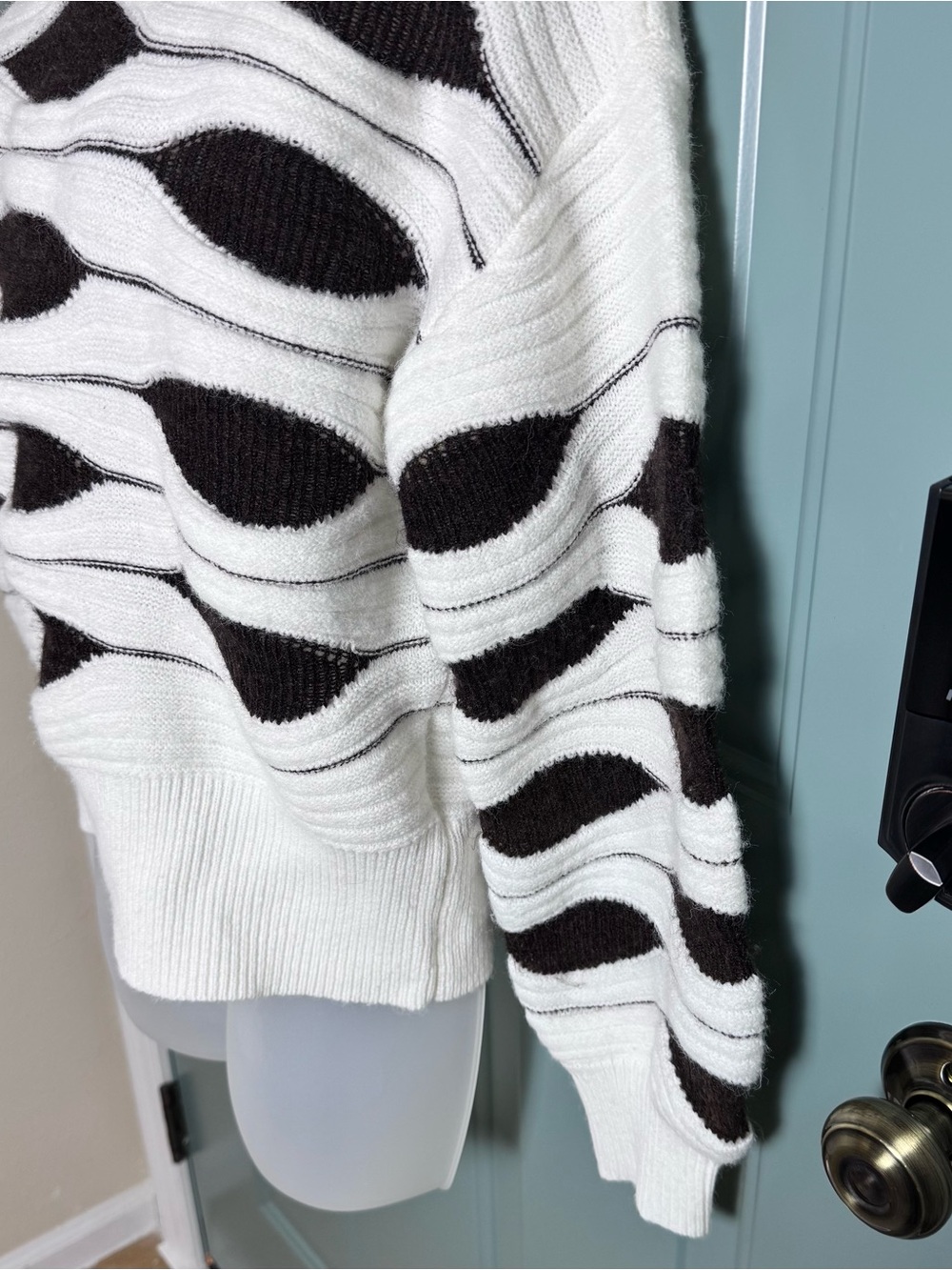 Nanette Lepore Dark Brown White Chunky Knit Sweater Size S Oversized - Picture 3 of 6